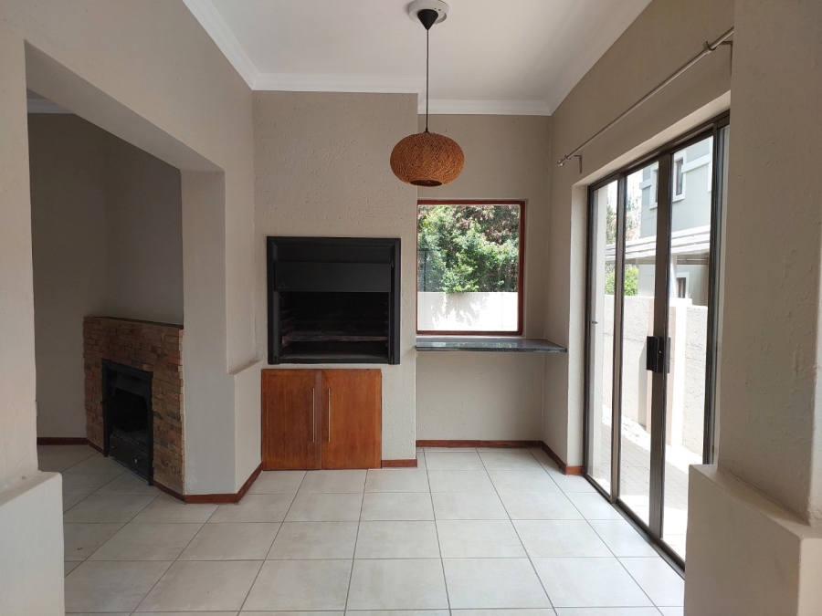 3 Bedroom Property for Sale in Xanadu North West